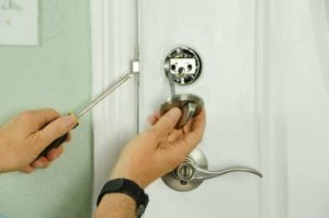 katy-locksmith-pros-lock-change